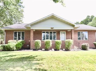 88 Hillside Dr, Dalton, OH 44618