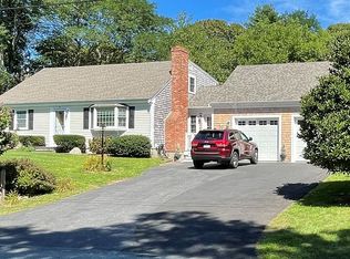 30 Heather Ln, Yarmouth Port, MA 02675