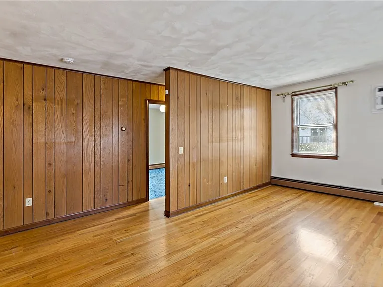 51 Bellevue Ave — Photo 10