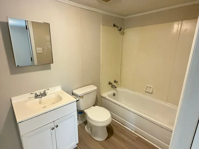 605 Grant Ave — Photo 8