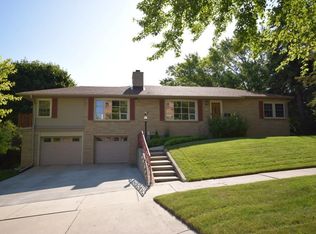 535 Ridge Rd, West Bend, WI 53095