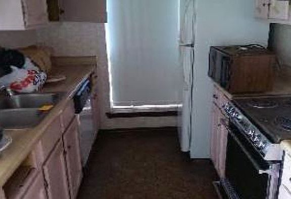 4th image of 2429 Idaho Ave