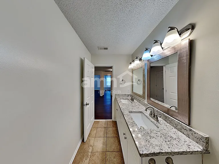 2116 Maple Tree Ct — Photo 18