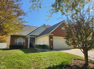 1100 Satinwood Dr, Greensboro, NC 27410