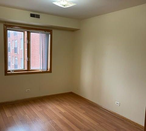 3rd image of 2738 S Wentworth Ave Suite 3-B