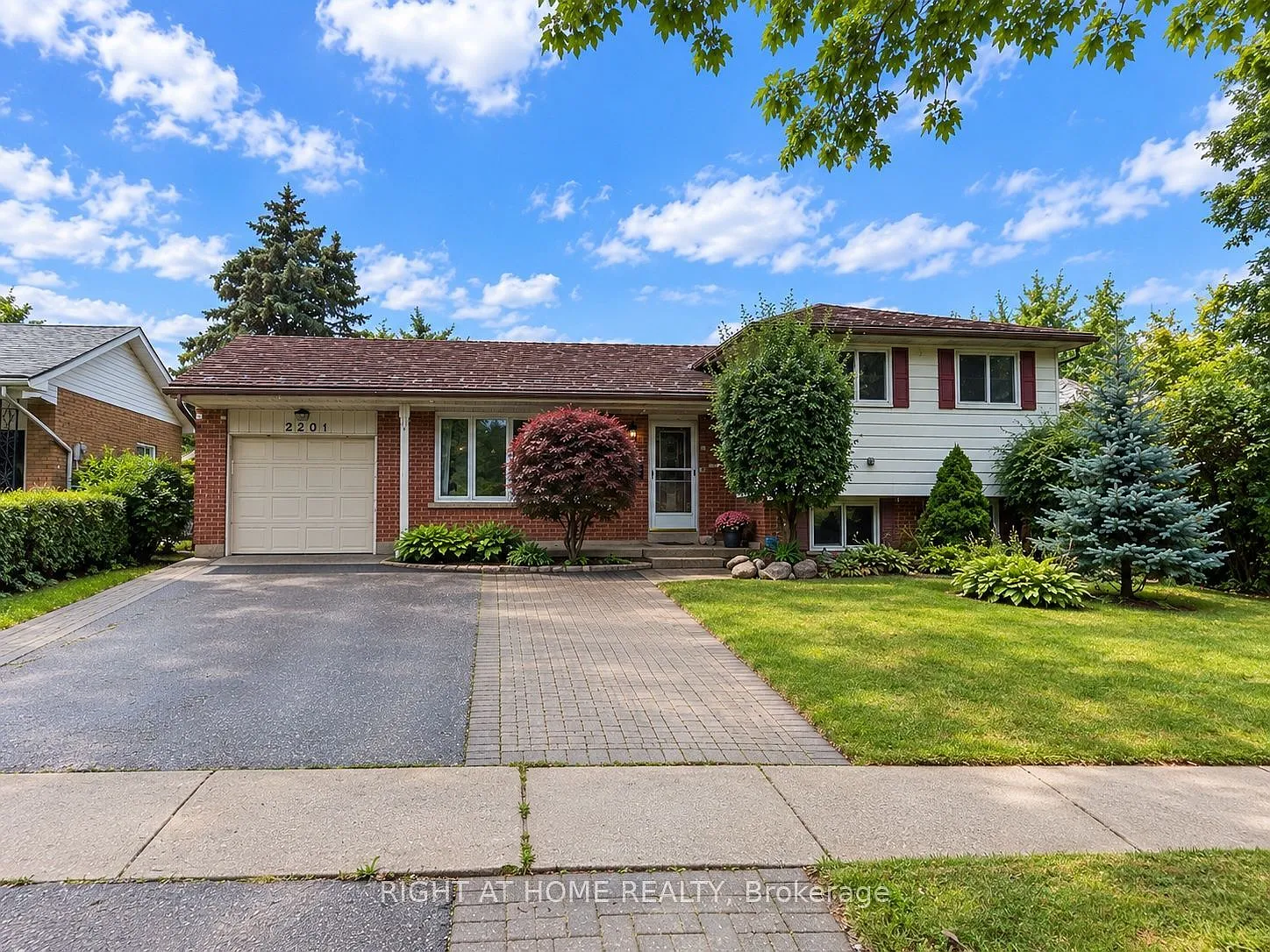 3 bed, $3,000 — Photo 1