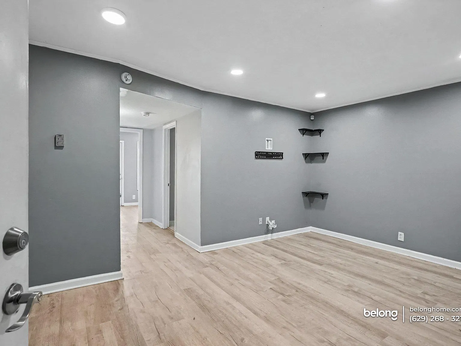 2 bed, 2.0 bath, 750 sqft, $1,750 — Photo 2
