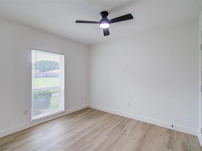 15448 Chipman Ln #5448 — Photo 3
