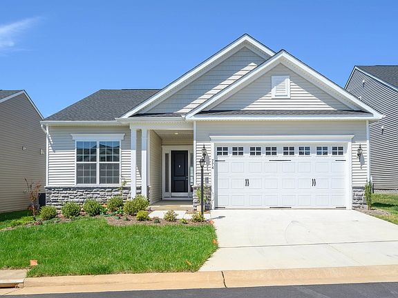 2nd image of 774 Four Seasons Dr