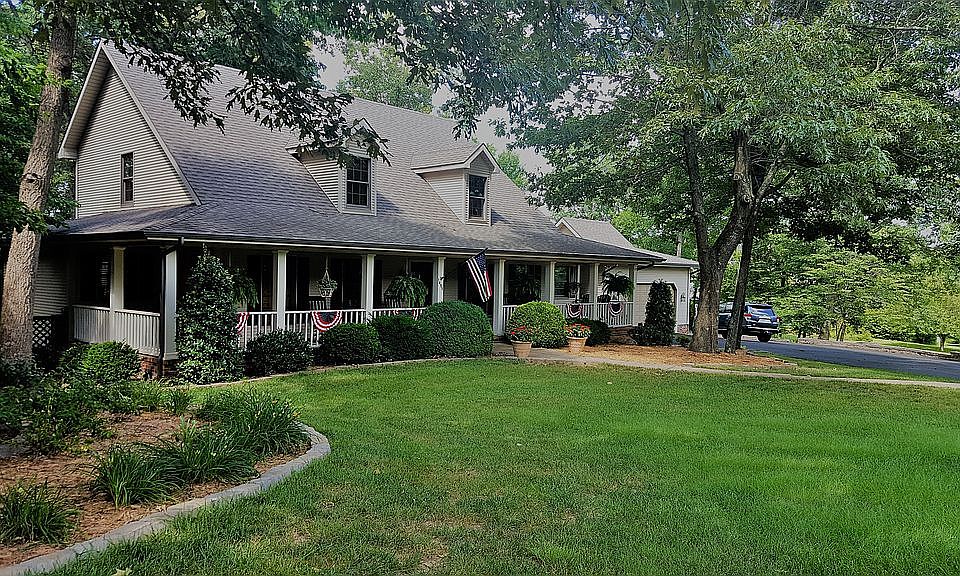 1st image of 1455 Countrywood Ln