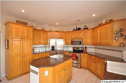 2nd image of 2988 Hampton Cove Way SE