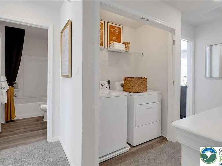 8217 Alexander Ct — Photo 17