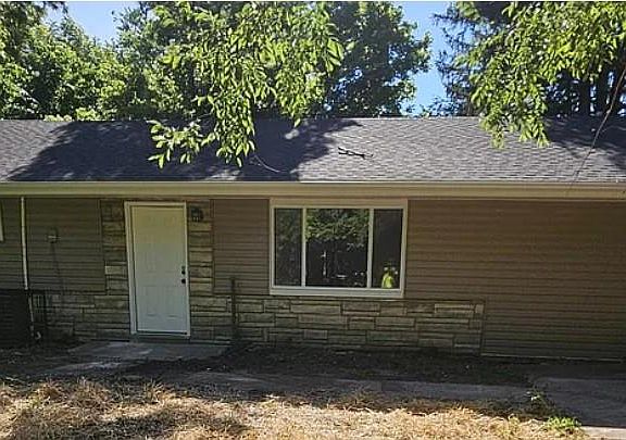 2nd image of 2028 Bella Clare Dr