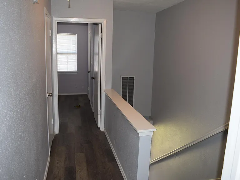 8119 Scottshill — Photo 8