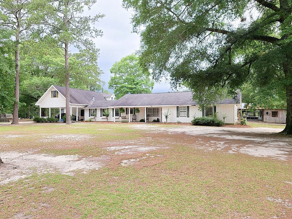 Front view of home 