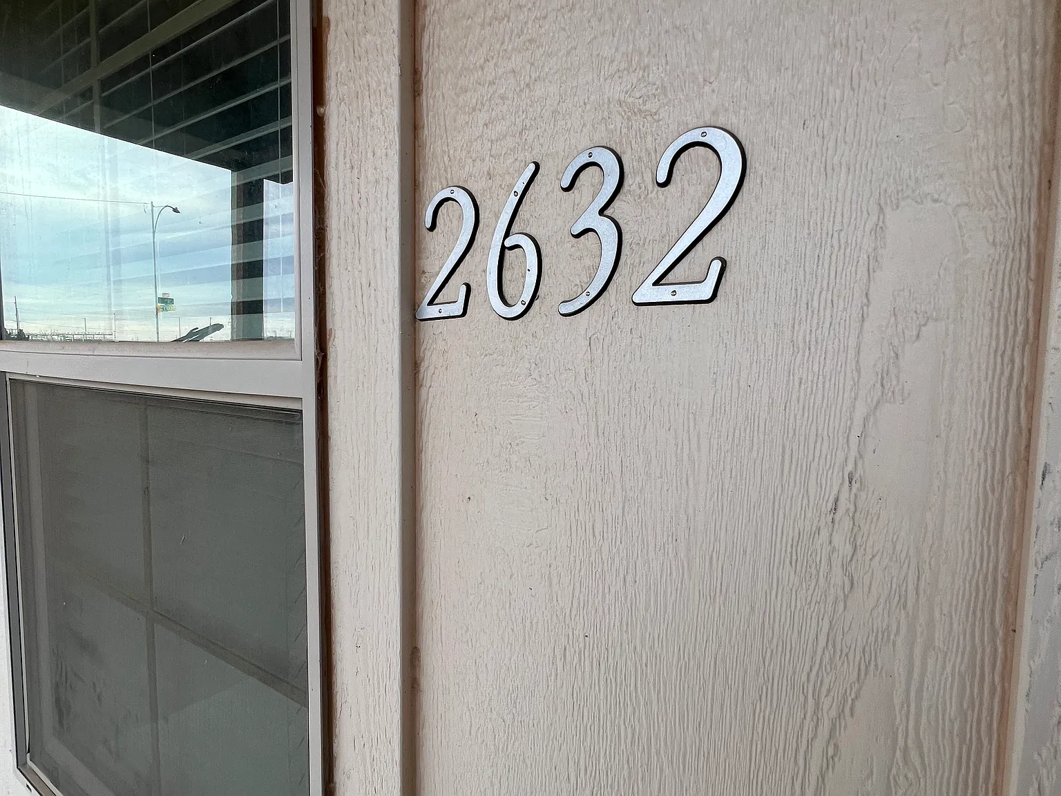 2632 Hickory Ave — Photo 2