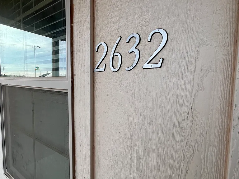 2632 Hickory Ave — Photo 2