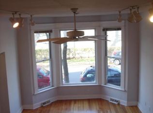 3521 N Seminary Ave #1, Chicago, IL 60657