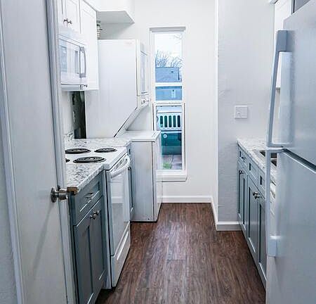 2nd image of 2245 Donna Dr