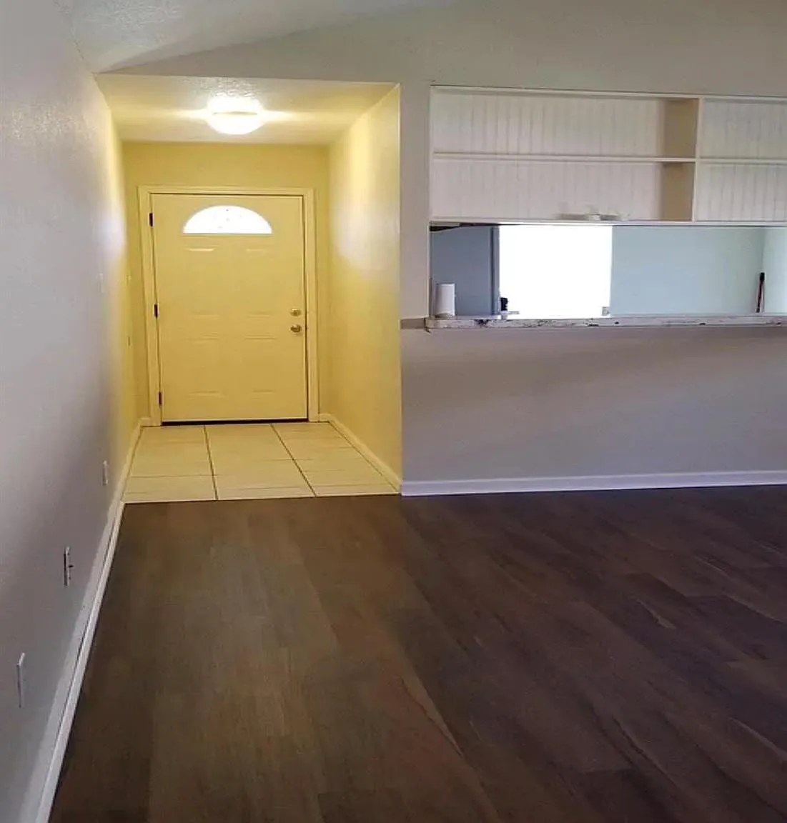 3 bed, 2.0 bath, 1389 sqft, $1,700 — Photo 4