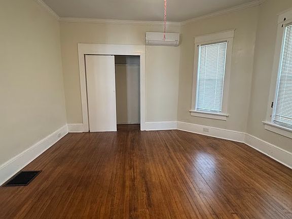 3rd image of 1233 E Center St #H-2