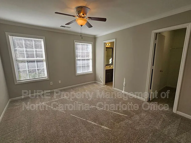 8237 Hornwood Ct — Photo 15