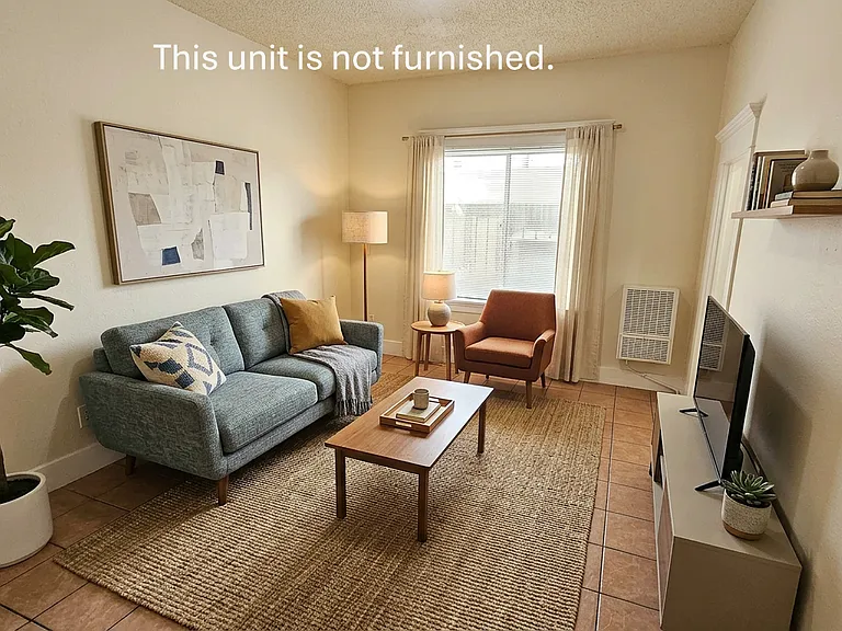 743 S Burlington Ave #4 — Photo 1