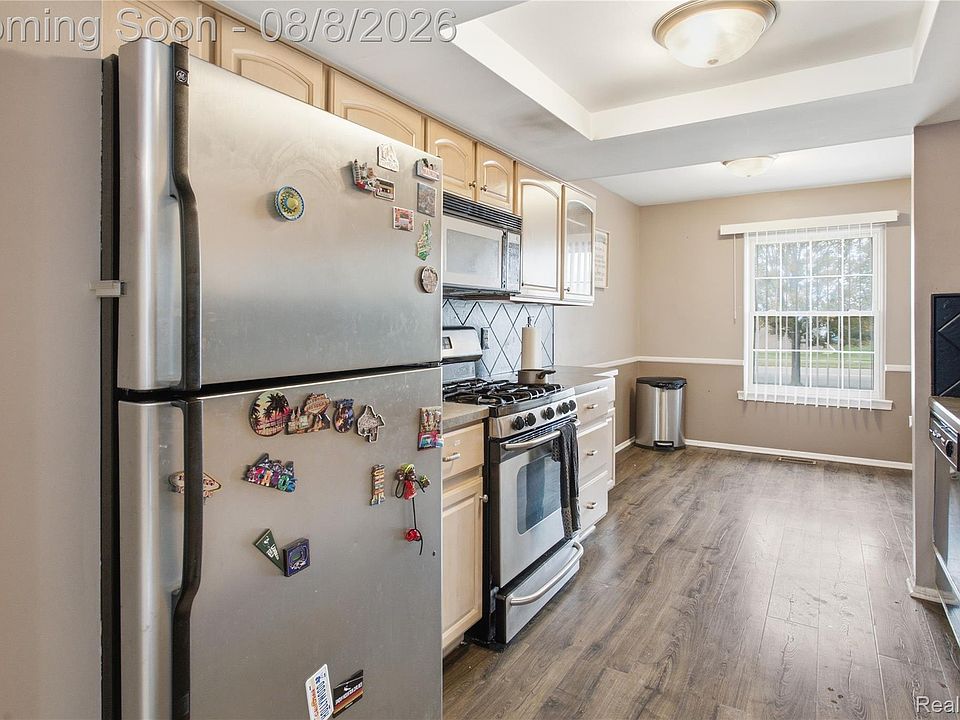 20350 Weybridge St, photo 7