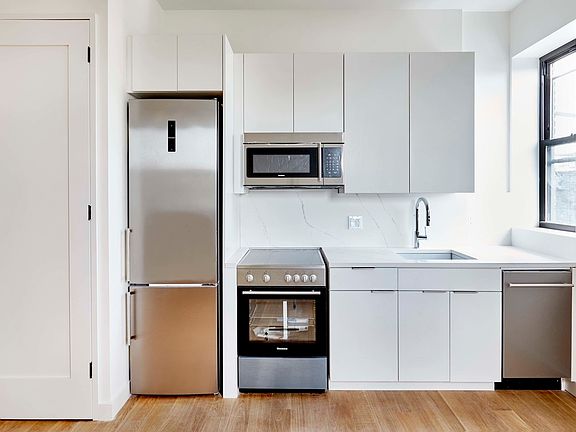 2nd image of 166 W 121st St #3B