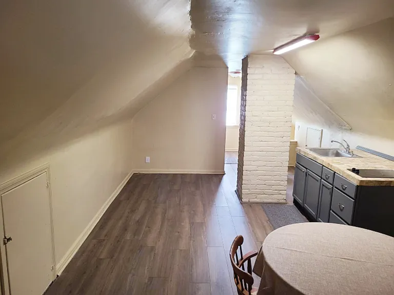 3333 E 125th St #3 — Photo 7