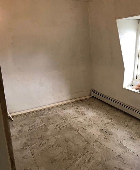 2nd image of 82 E Main St APT 5