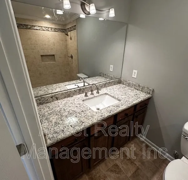 2208 Sanderson Rd — Photo 17