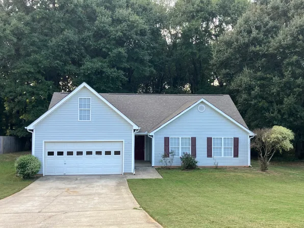 366 Glenmoor Pl, Winder, GA 30680