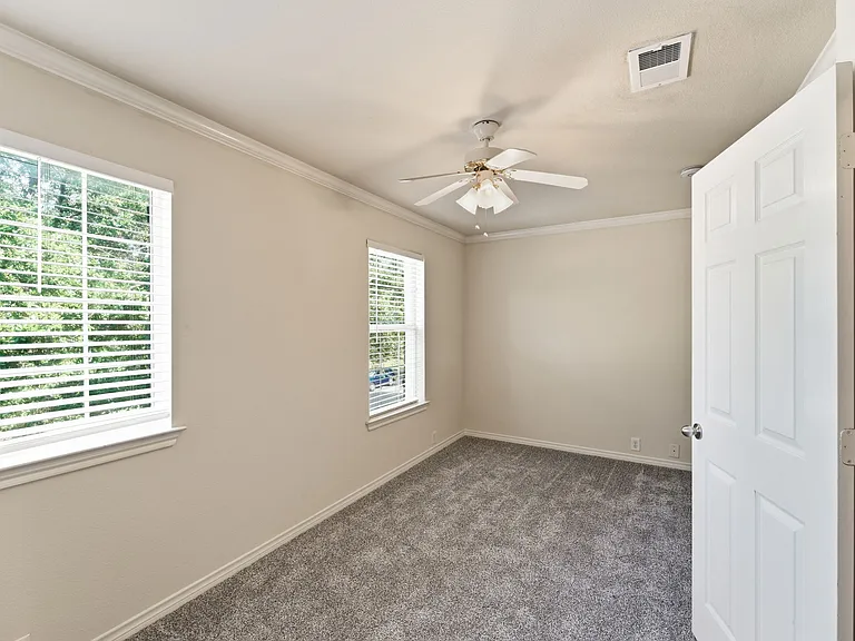 7449 Danbridge Ln — Photo 14