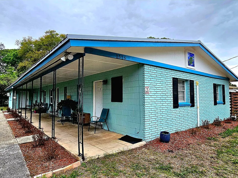 1516 Roger Dr #2