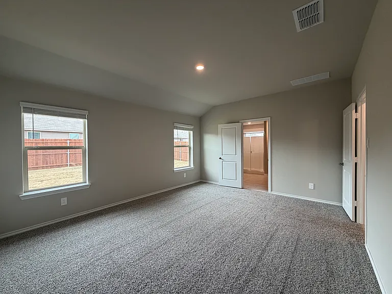 8433 Coffee Springs Dr — Photo 32