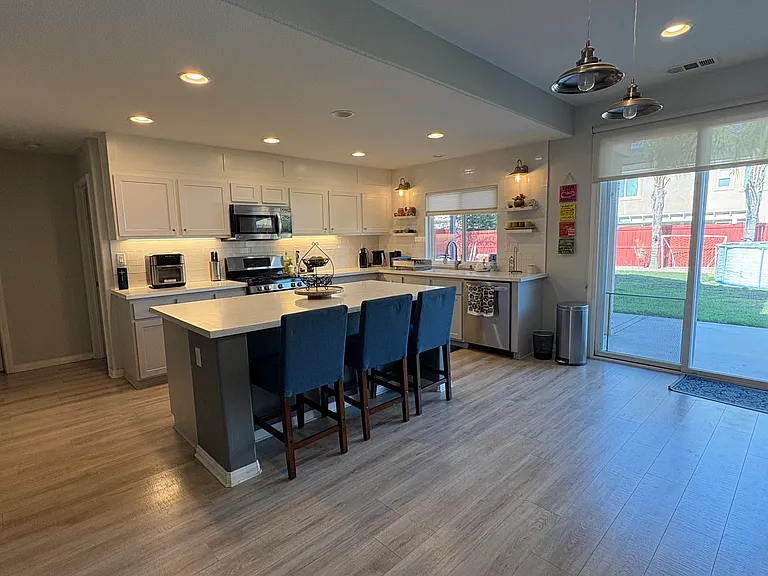 1058 Rain Lily Way — Photo 9