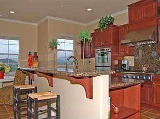 104 Pinheiro Cir, Novato, CA 94945