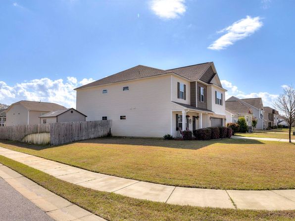105 Decoy Ct, Sumter, SC 29154