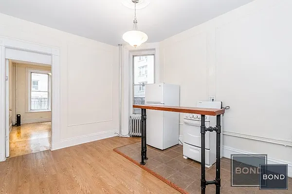Rented by Bond New York | media 11