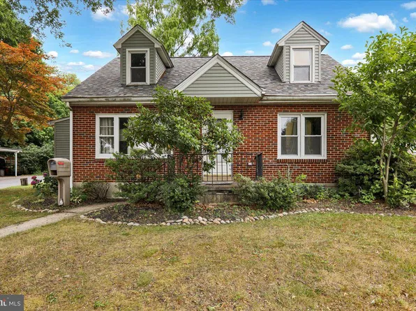 313 W Summit St, Mohnton, PA 19540