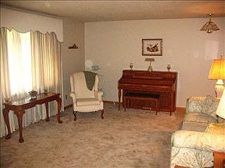 2nd image of 1400 Berry Ave