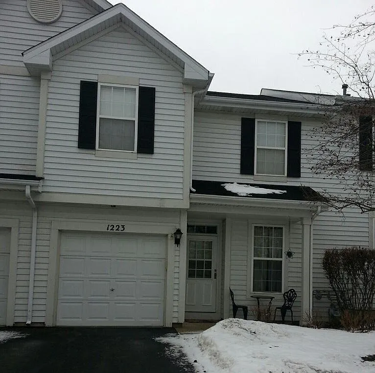 1223 Denver Ct photo 1