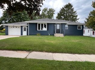 1309 Division St, Algoma, WI 54201