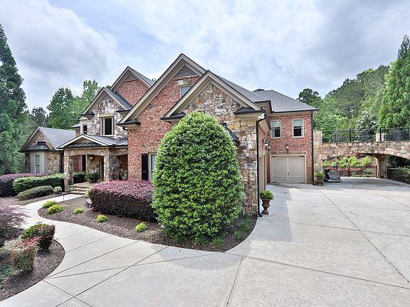 2nd image of 3160 Mulberry Oaks Ct