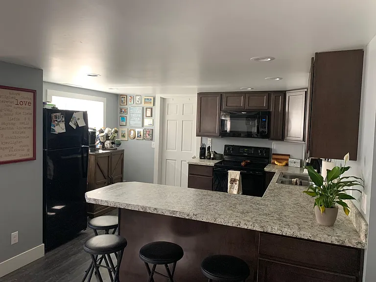 3111 Harrow Dr #LOWER LEVEL — Photo 4