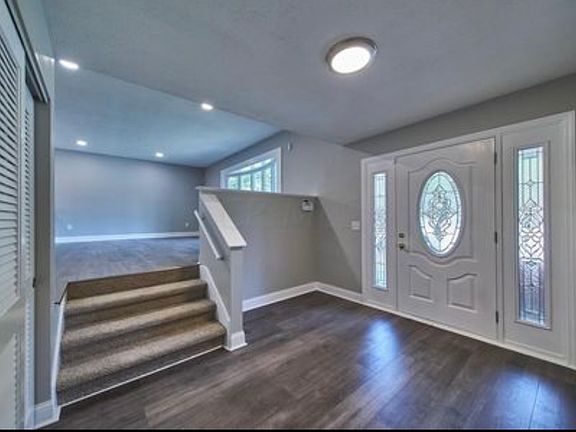 4th image of 885 Prince William Ln