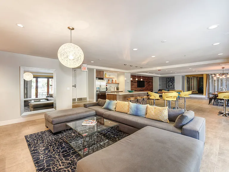 Citra Apartments — Photo 20