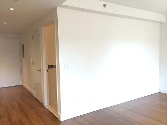 Rented by Waterton Residential New York | media 8