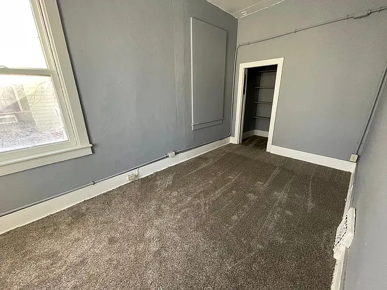 703 Jackson St — Photo 8